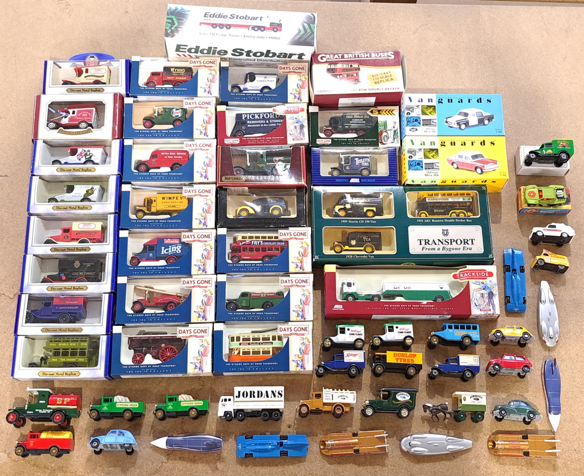 Matchbox, Lledo, Oxford Diecast & similar, a boxed and unboxed mixed vehicle group