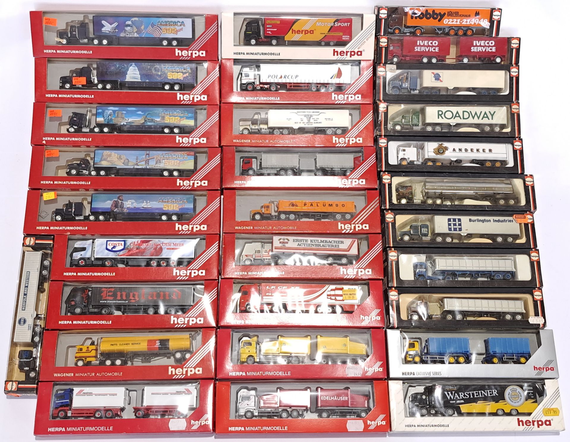 Herpa, a boxed HO/1:87th scale articulated trucks group