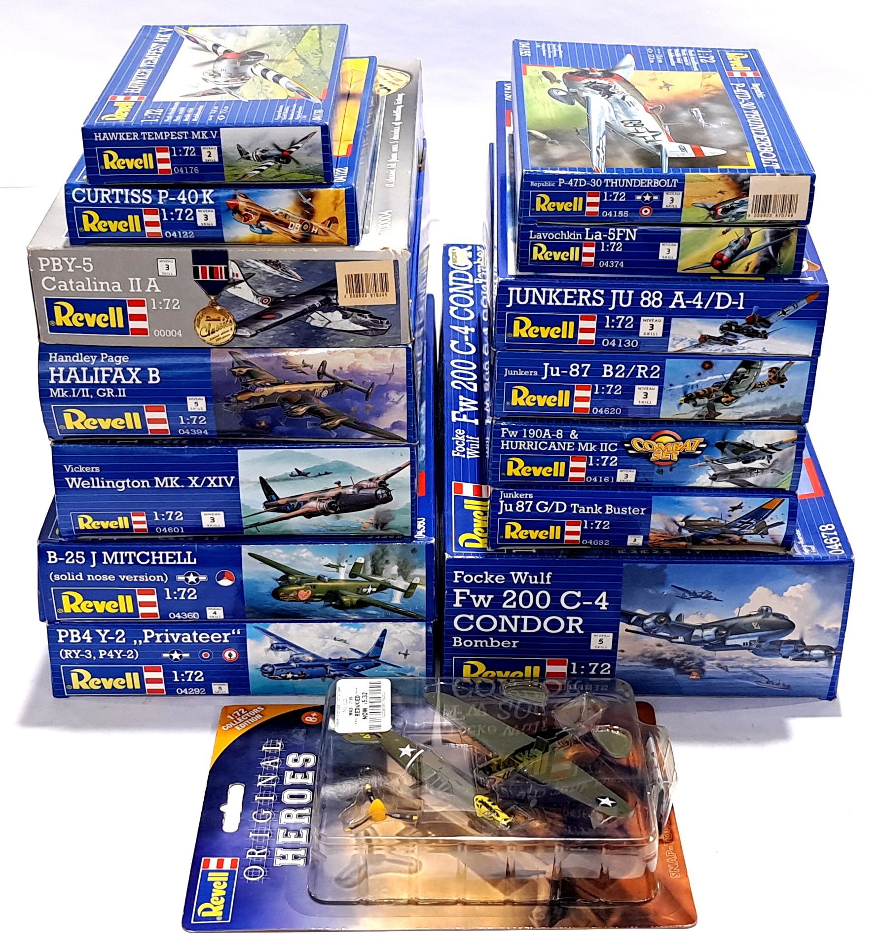 Revell, a boxed 1:72 scale aircraft unmade plastic model kit group