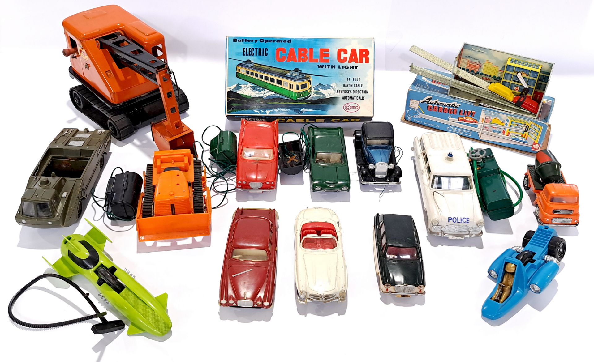 Kenner, Marx, Cosmo & similar vintage Plastic & Tin Plate vehicles