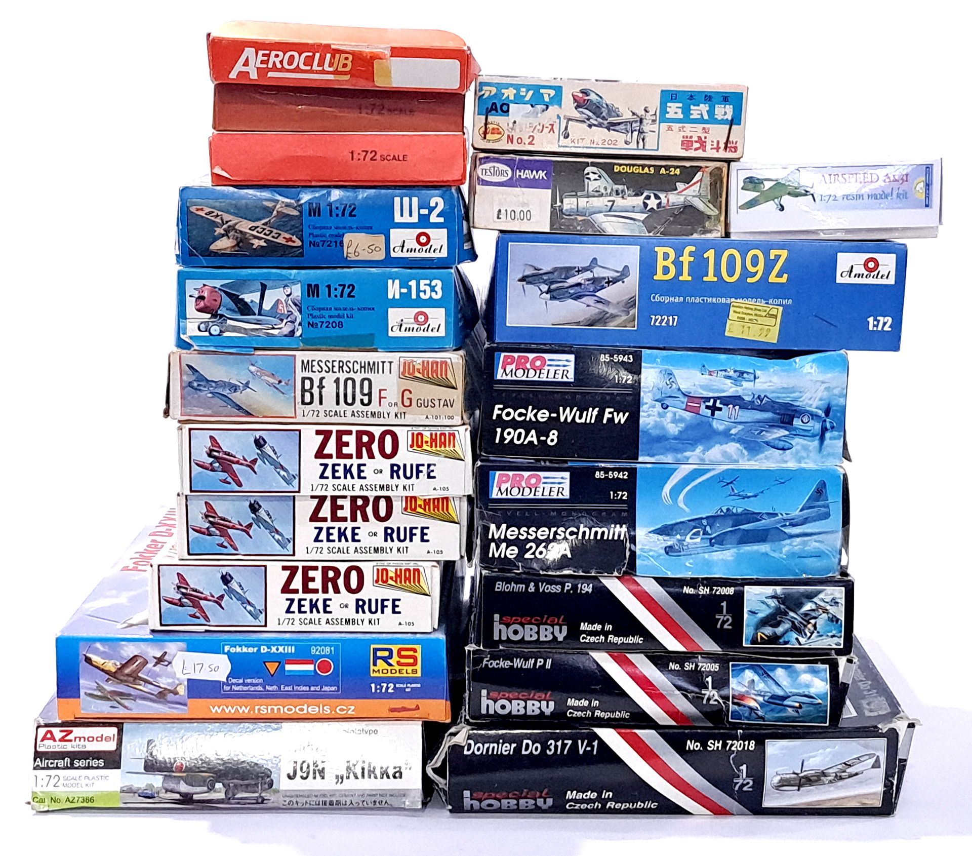 Amodel, AZ Models and similar, a mixed boxed group of 1/72 and similar scale Planes. Not checked ...