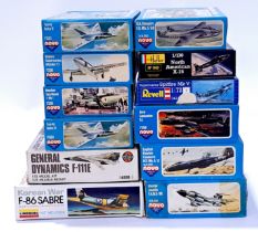 Novo, Revell and similar, a mixed boxed group of Model Kit Airplanes. Not checked for completion ...