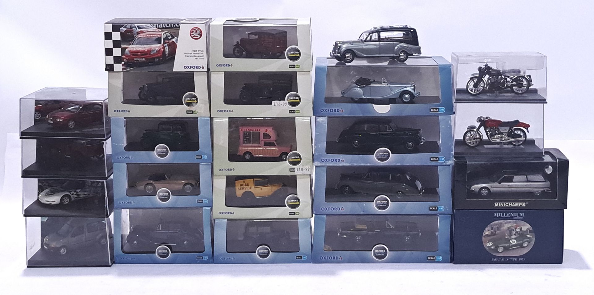 Oxford Diecast, Minichamps, Vitesse and similar, a mixed mainly boxed group. Conditions generally...