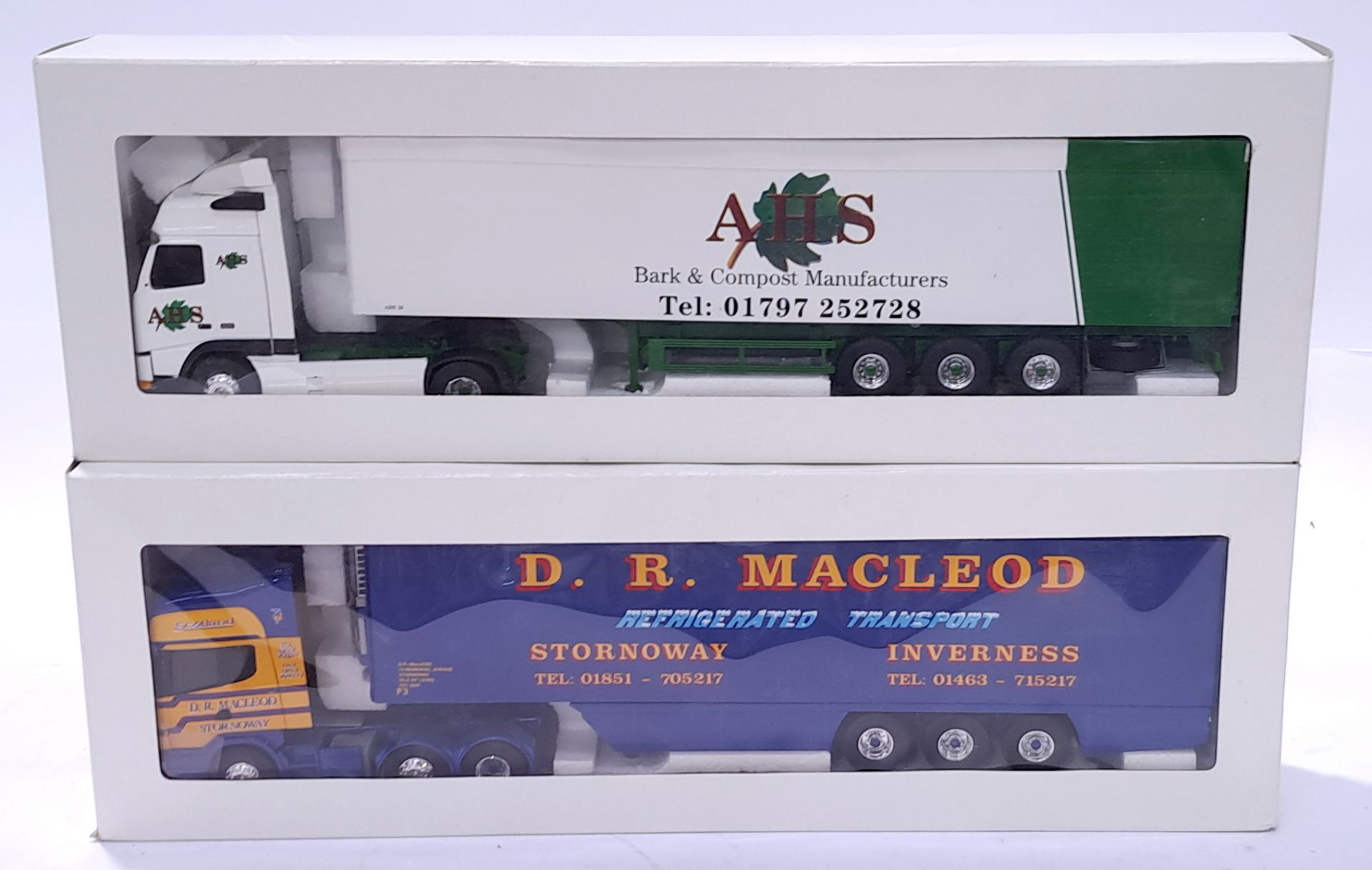 LBS/Eligor (1/43rd scale) a boxed Truck duo. Conditions are generally Mint in Excellent boxes.