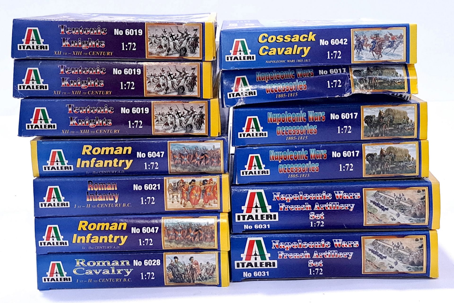 Italeri, a mixed boxed group of 1/72 scale Soldiers and accessories. Not checked for completeness...