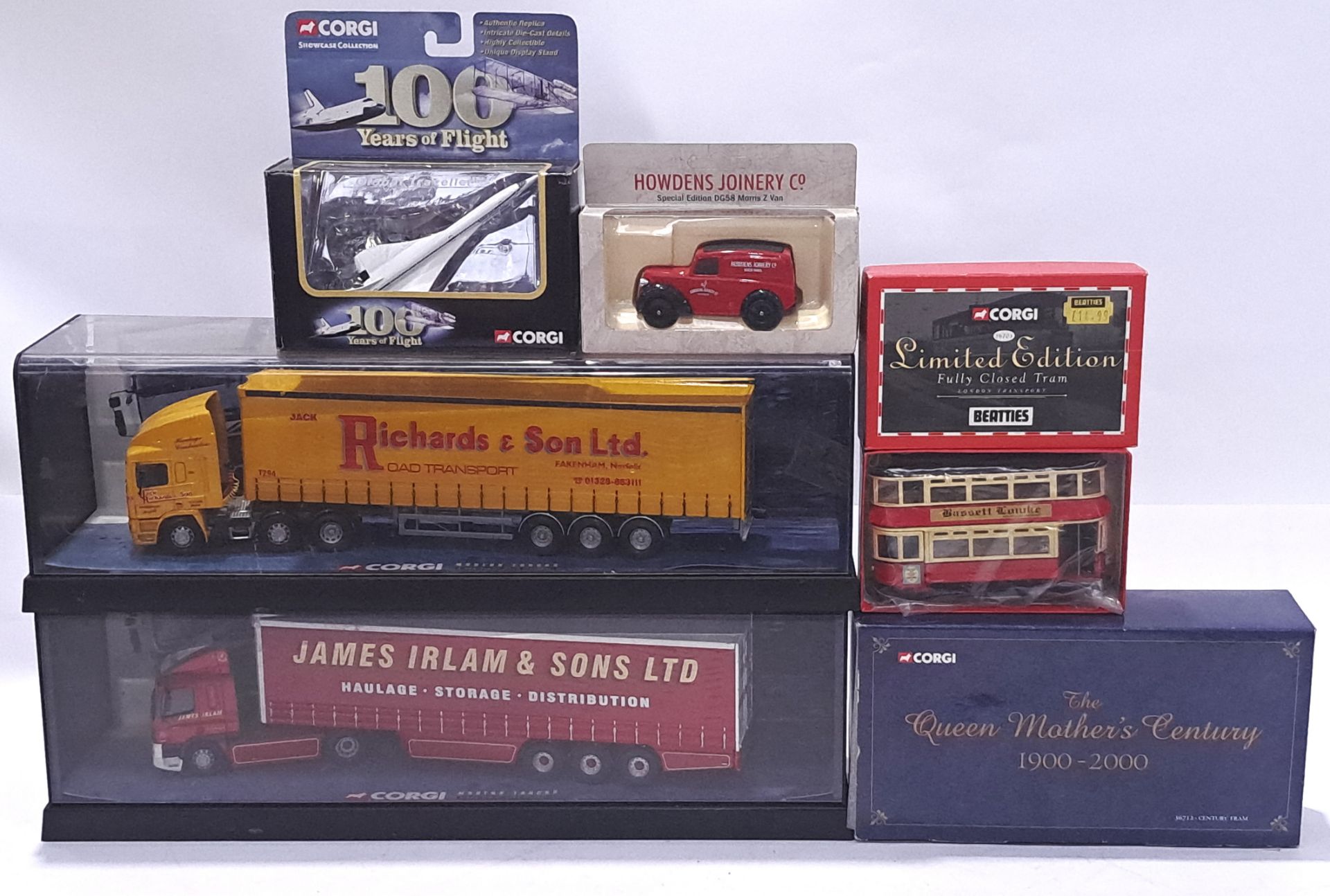 Corgi, a mixed boxed group to include, Modern Trucks a New Era of Road Transport and similar. Con...