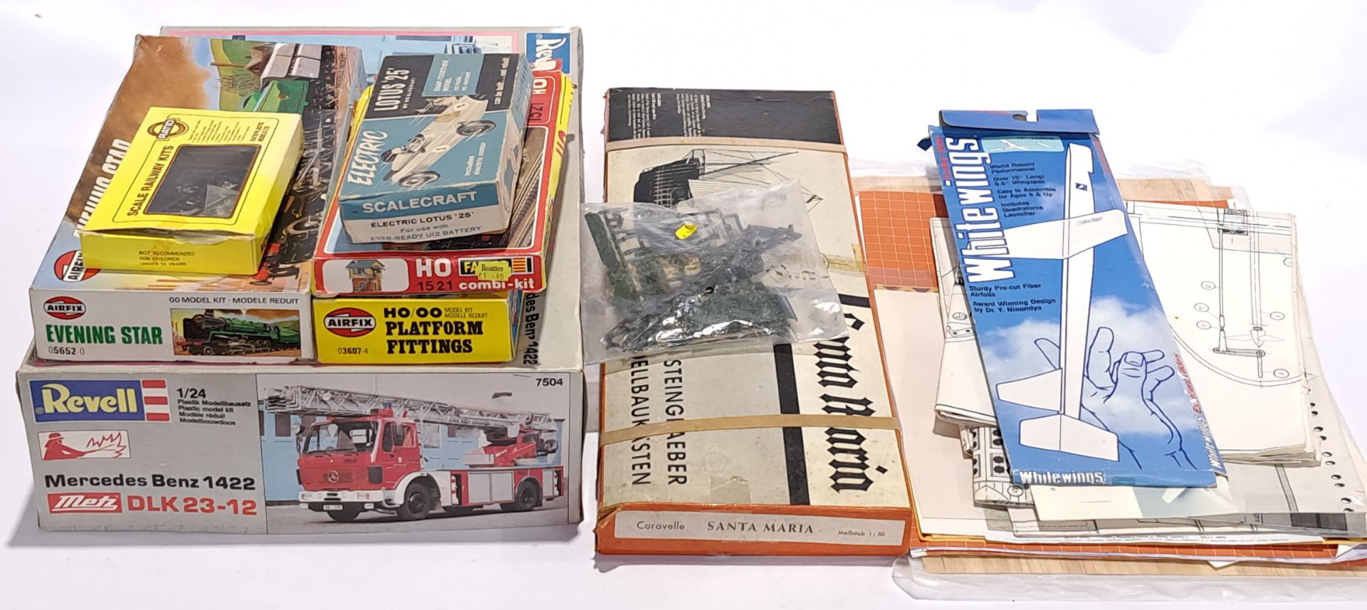 Revell, Airfix, Scalecraft & similar, a mostly boxed plastic & wood model kit group, plus modelli...