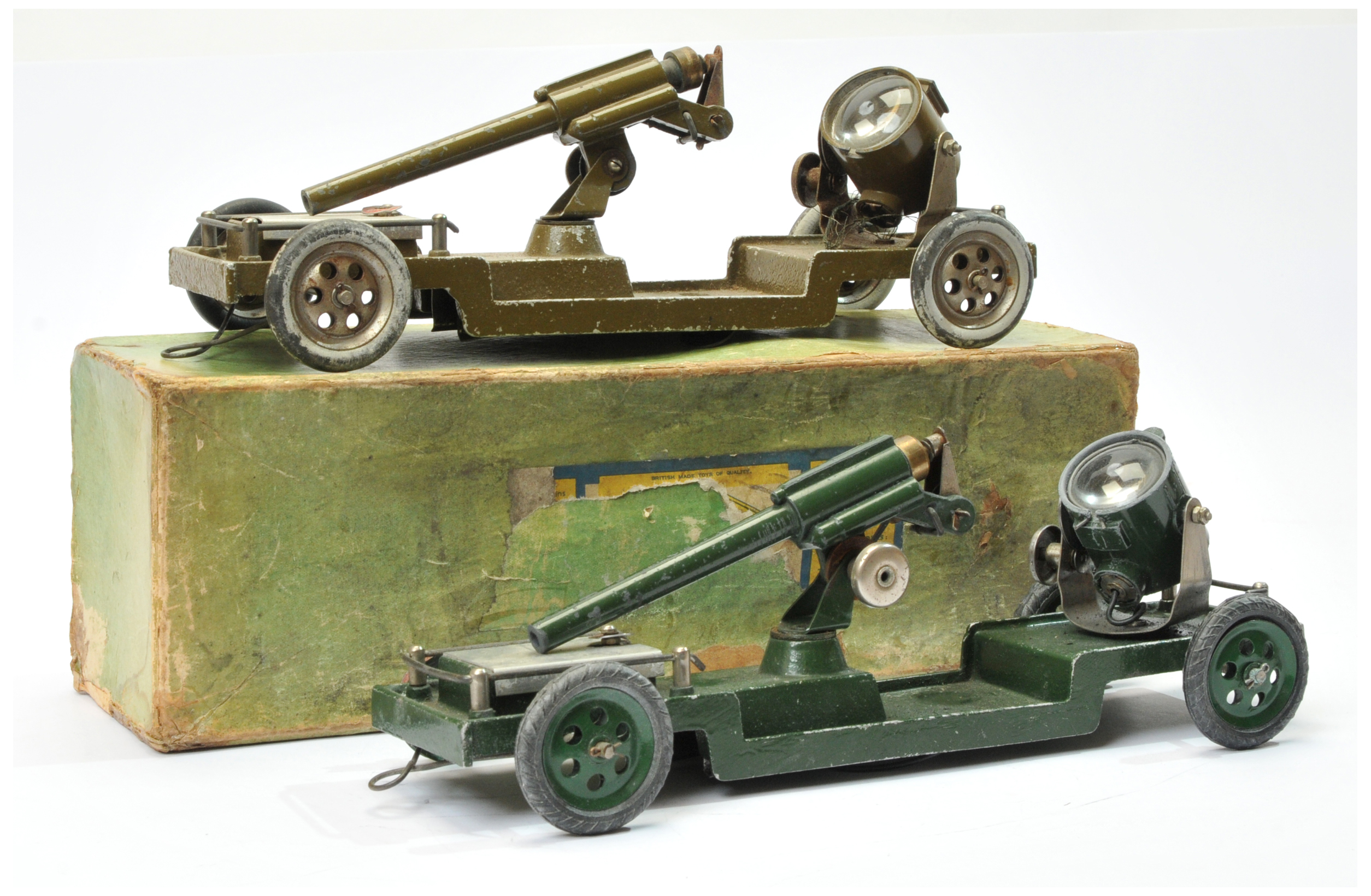 Astra Mobile gun and searchlight unit - military green including wheels