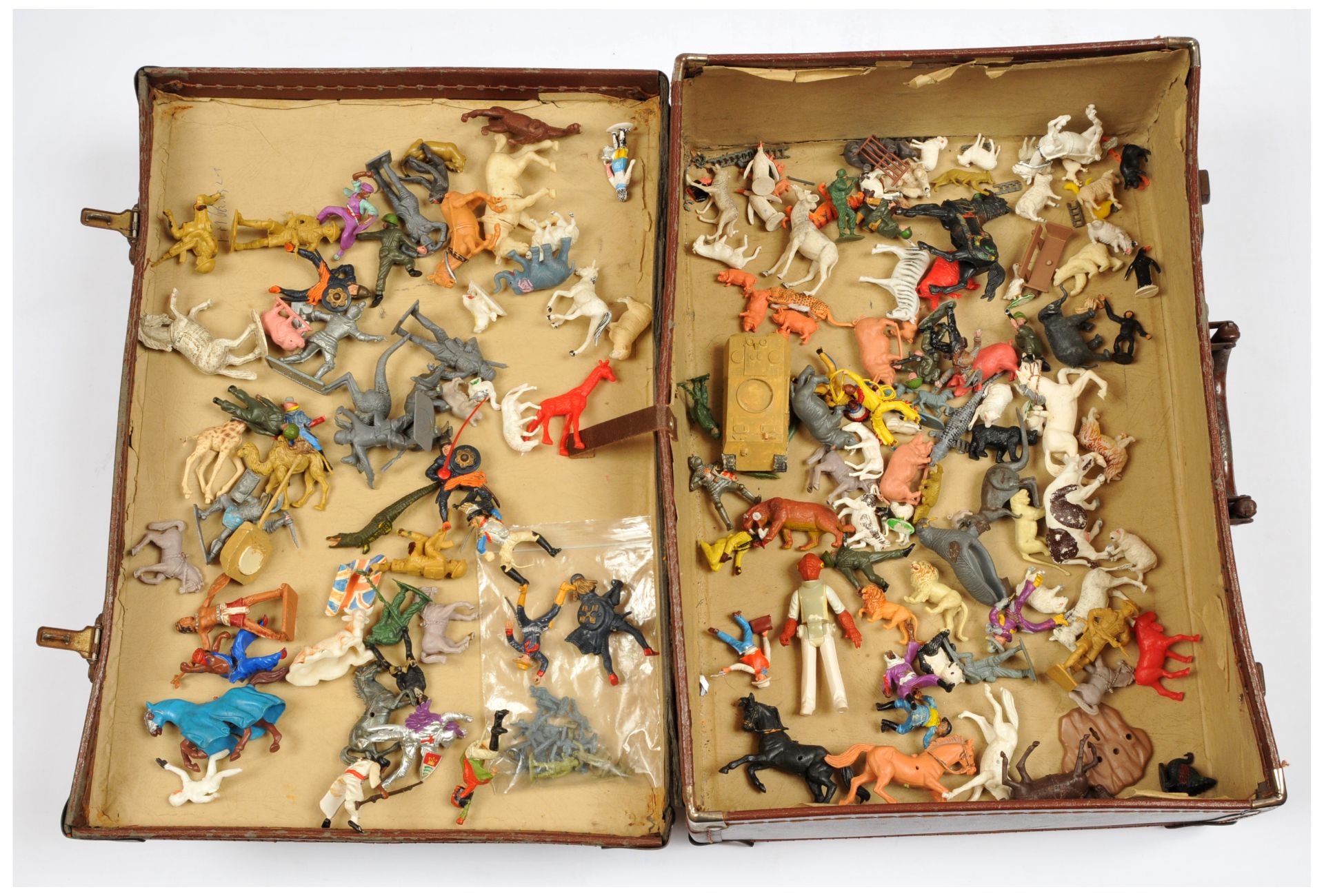 Quantity of Plastic Issue Figures & Animals