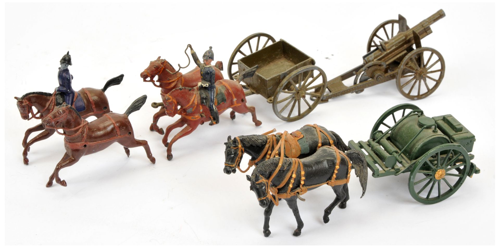 Britains (or similar) Diecast Field Gun, Horses, Limber, Water Tender & Figures