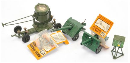 Britains Diecast - Comprising of 'Battalion Anti-Tank Gun', '25 PDR. Gun Howitzer' & Searchlight