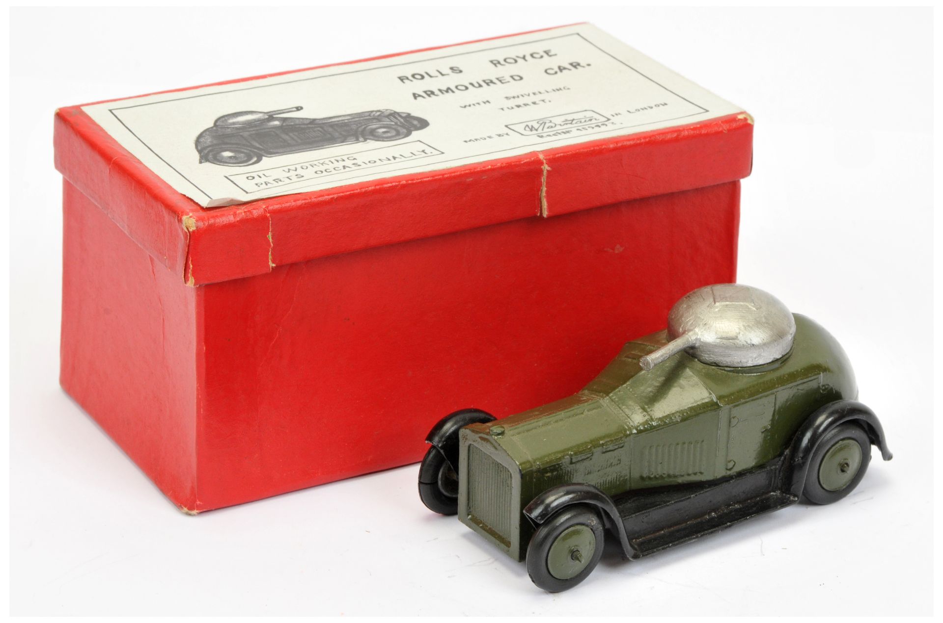 Britains 1321 Armoured car -military green including hubs with black tyres, 