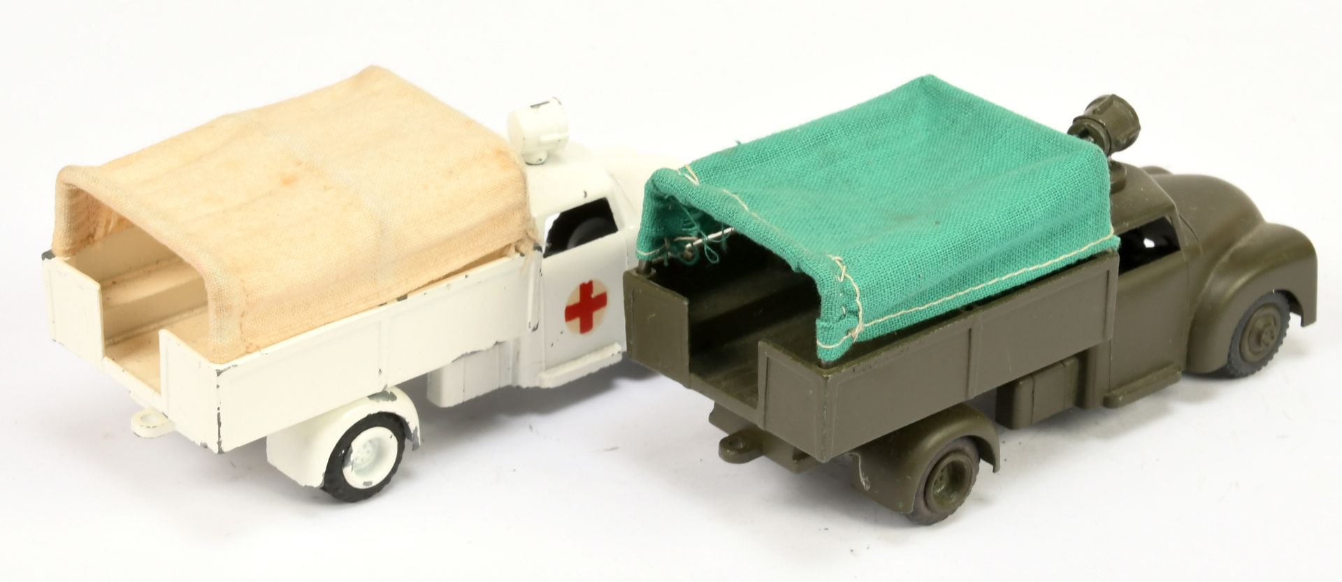 Tekno Military dodge lorry "Ambulance" pair unboxed - (1) white body and cloth canopy  - Image 2 of 2