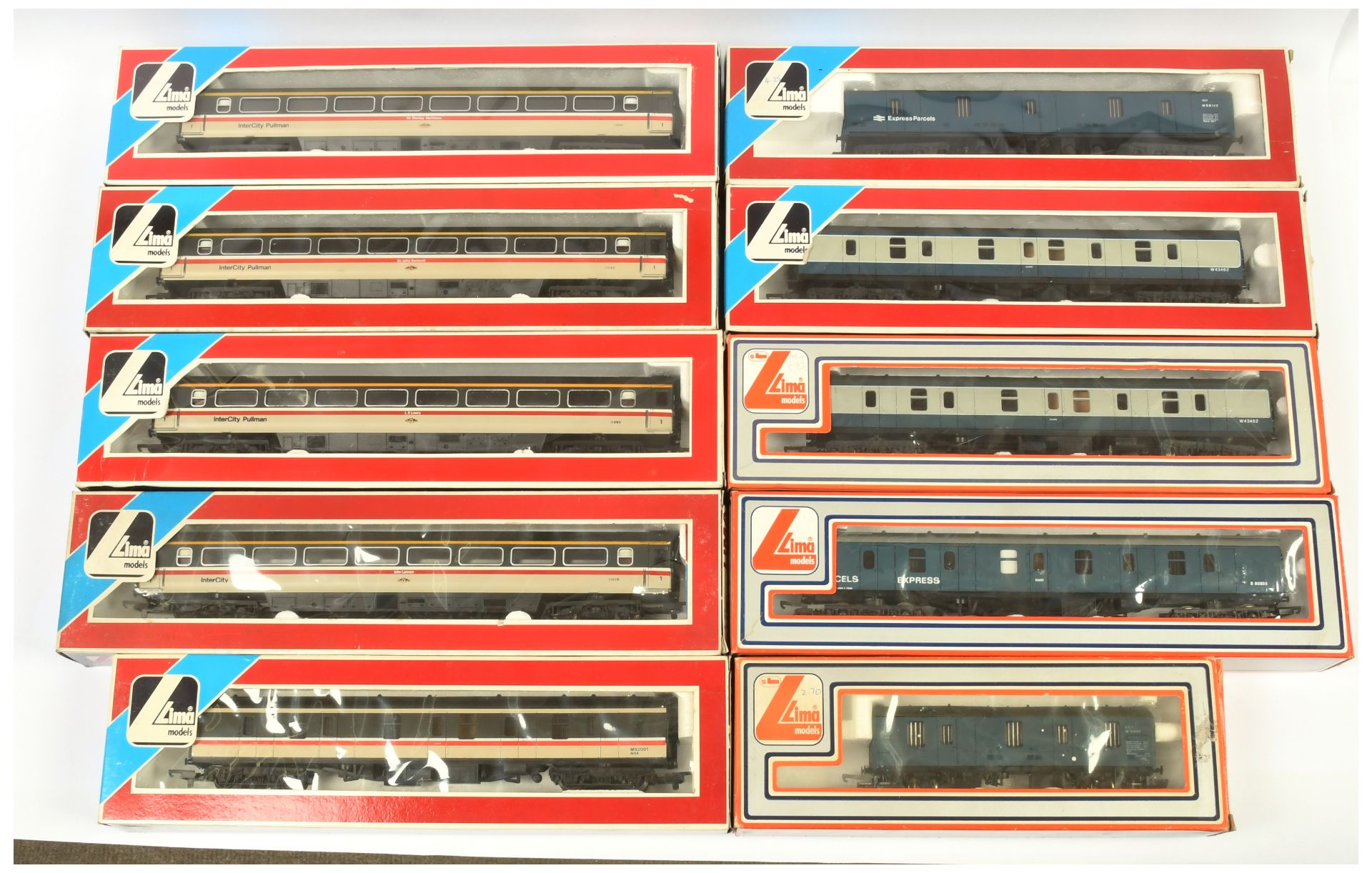 Lima OO Mixed group of boxed coaches. 