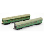 Hornby Dublo unboxed pair of 4150 SR green Electric Driving Trailer Coaches