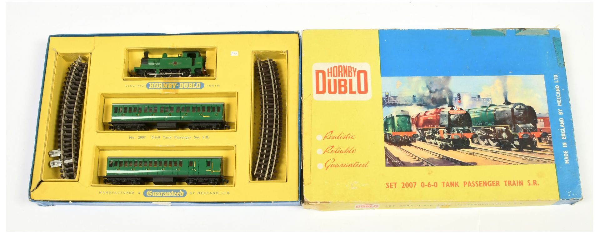 Hornby Dublo Set 2007 0-6-0 Tank Passenger Train Set.