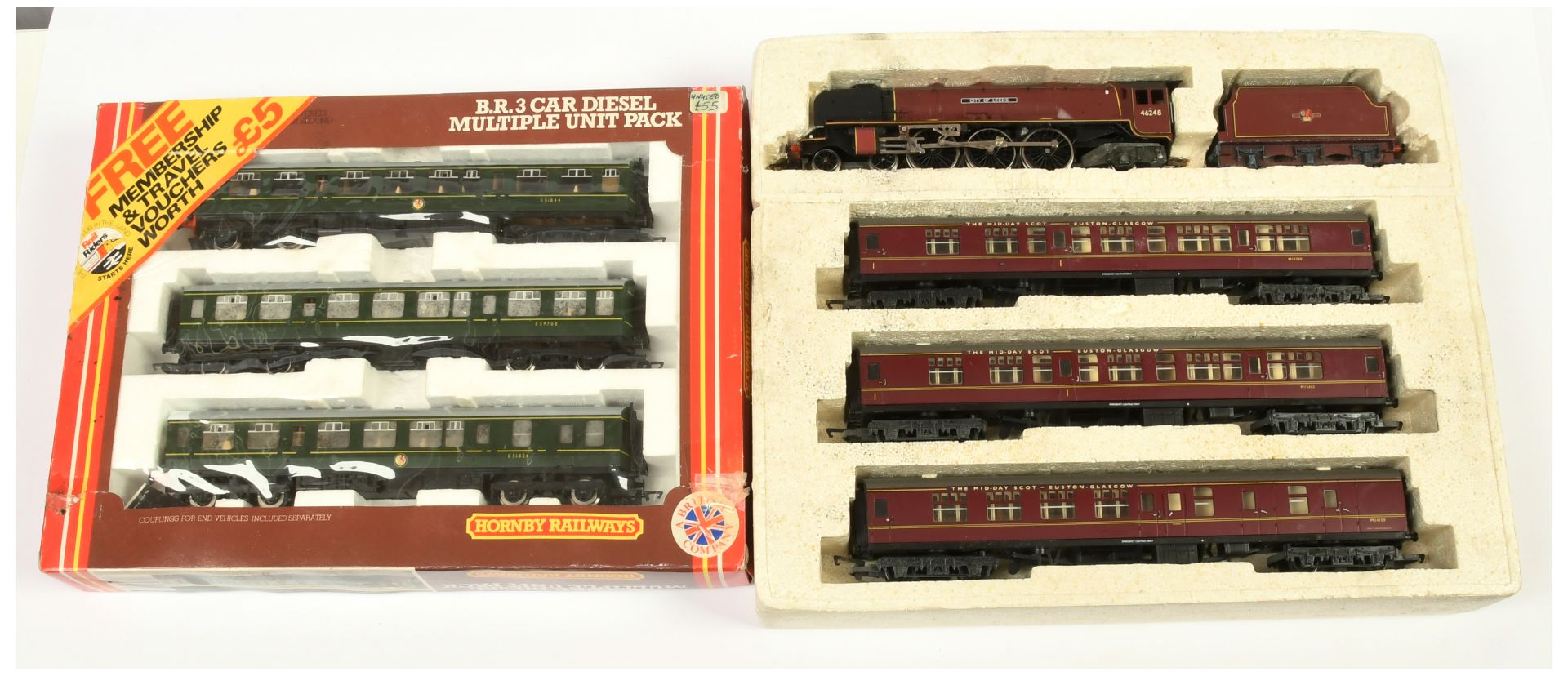 Hornby (GB) a pair of Train packs comprising of 