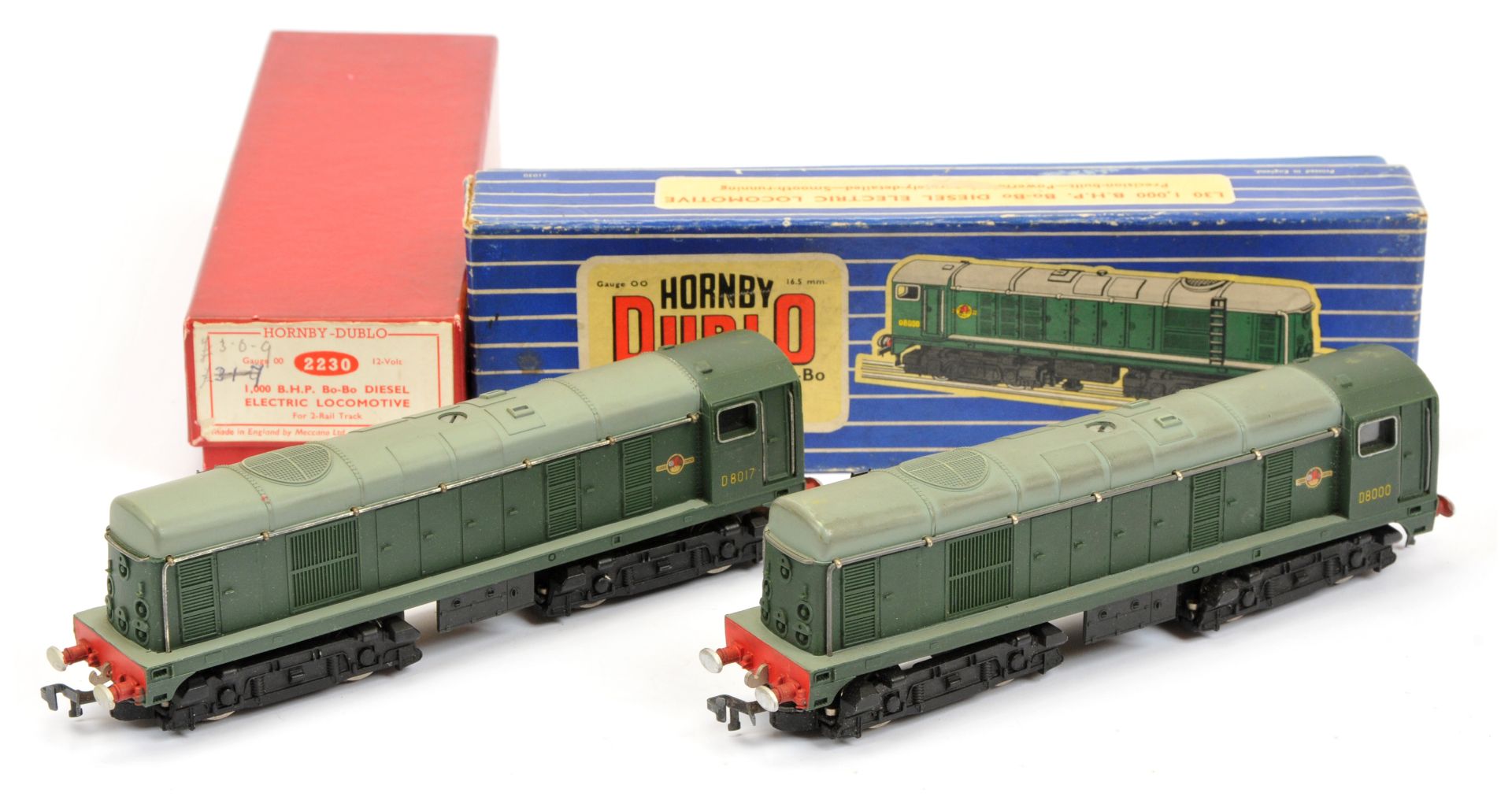 Hornby Dublo pair of Bo-Bo Diesel Locomotives comprising of 