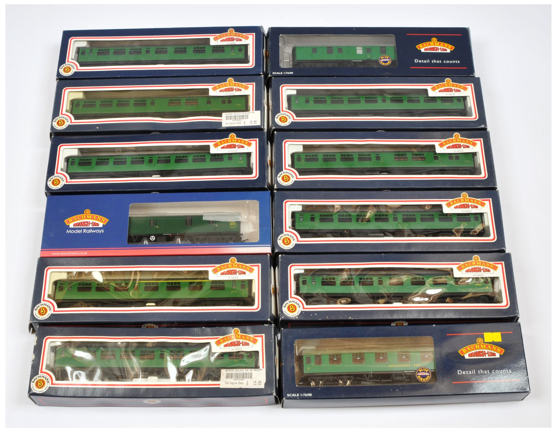 Bachmann OO Group of 12x SR Southern Coaches. 