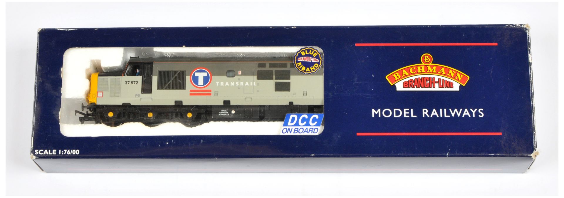 Bachmann OO Gauge 32-375DC Class 37 Transrail Diesel Locomotive No. 37672 with DCC on board. 