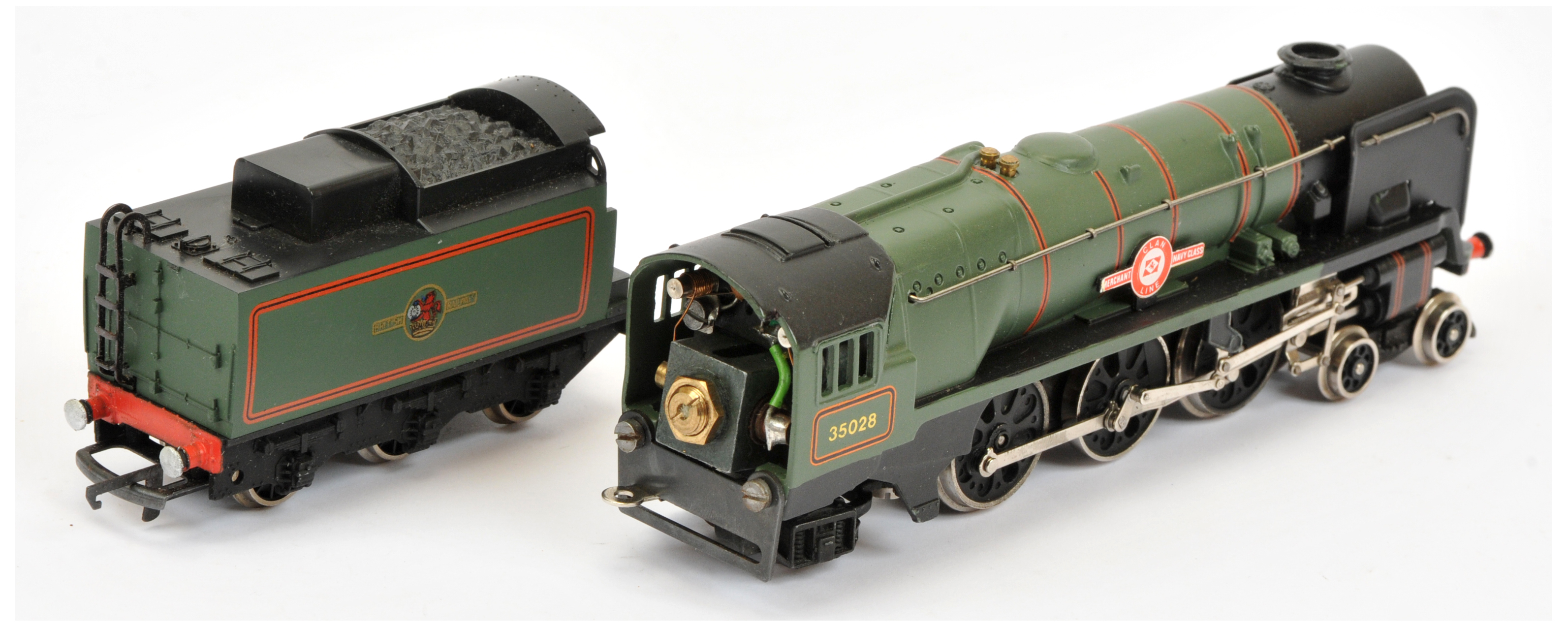 Wrenn W2238 4-6-2 BR lined green rebuilt Merchant Navy Class Loco No.35028 "Clan Line" - Image 2 of 2