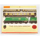 Hornby (China) R2369 "The Golden Arrow" Train pack