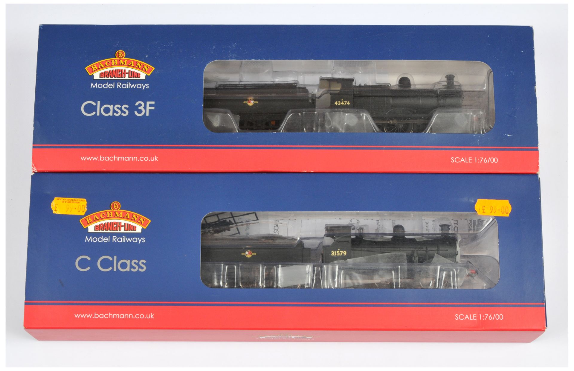 Bachmann OO Pair of BR Steam Loco's 31-465 & 31-625