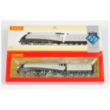 Hornby (China) R3307 (Limited Edition) 4-6-2 LNER 3-tone grey A4 Class Loco No. 2510 "Quicksilver...