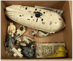 Selection of Kenner Star Wars vintage vehicles & creatures