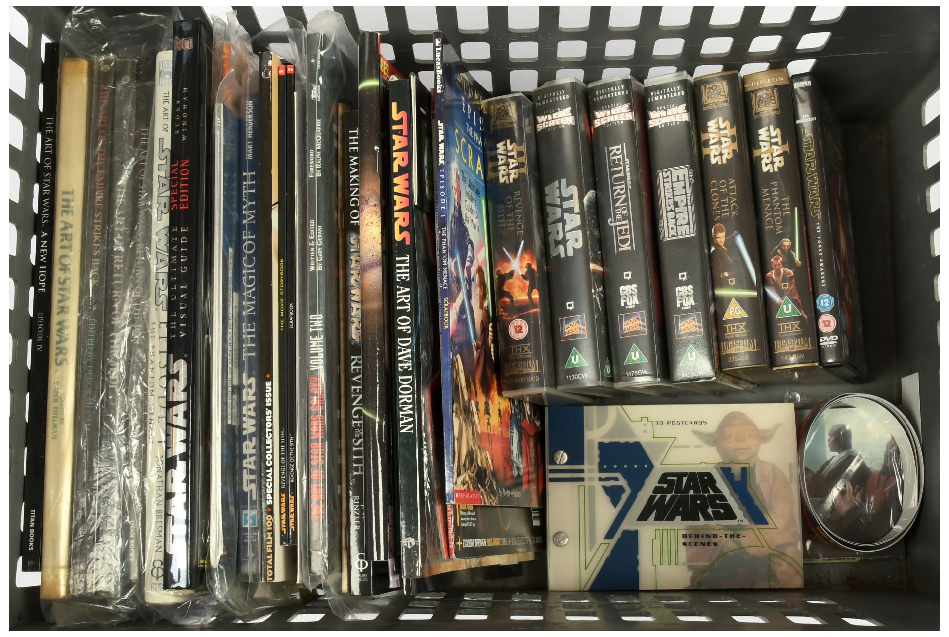 Large quantity of Star Wars Books, Reference Books, Magazines and Comics