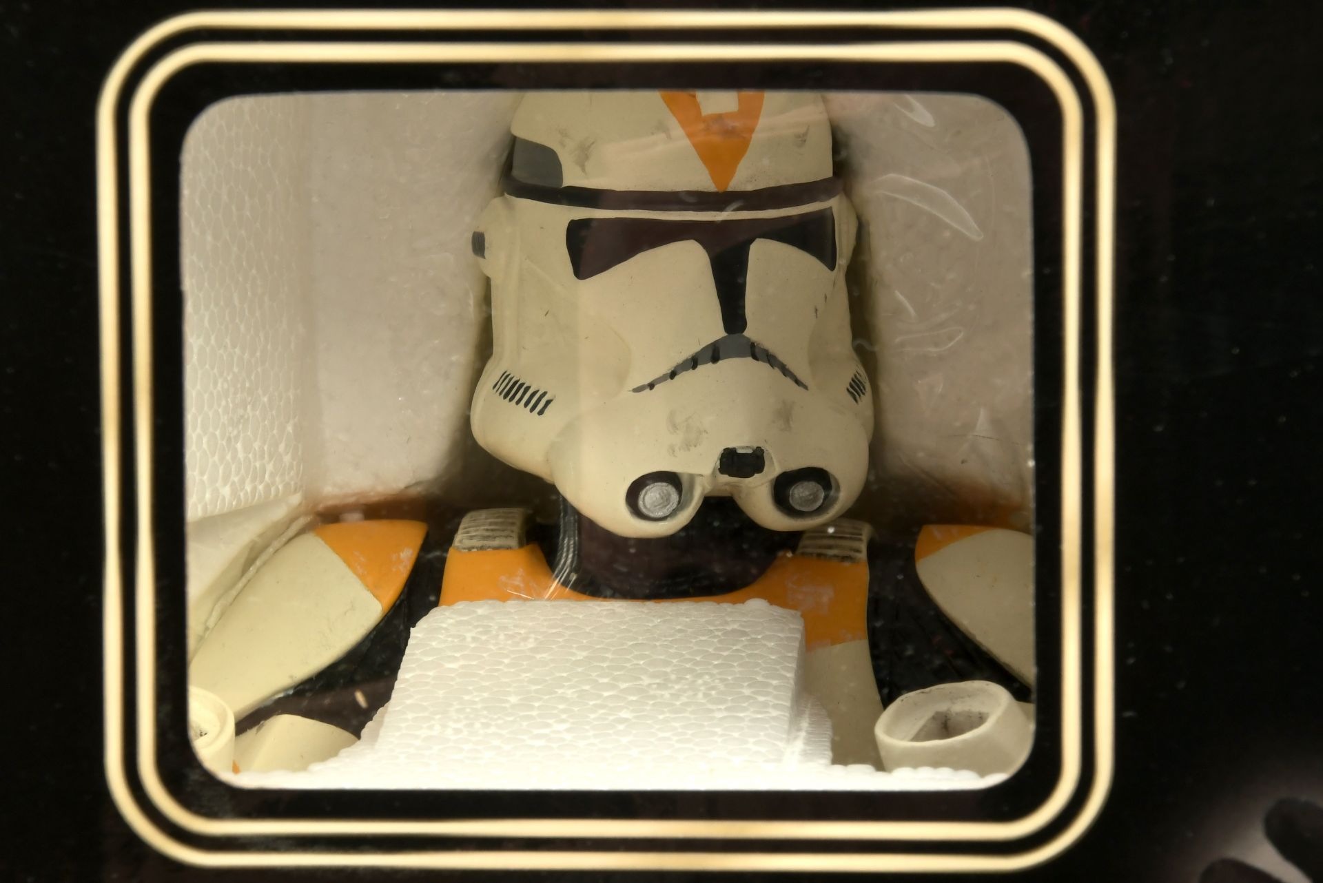 Gentle Giant Star Wars Clone Trooper (Utapau Trooper) Deluxe collectible bust - Image 2 of 2