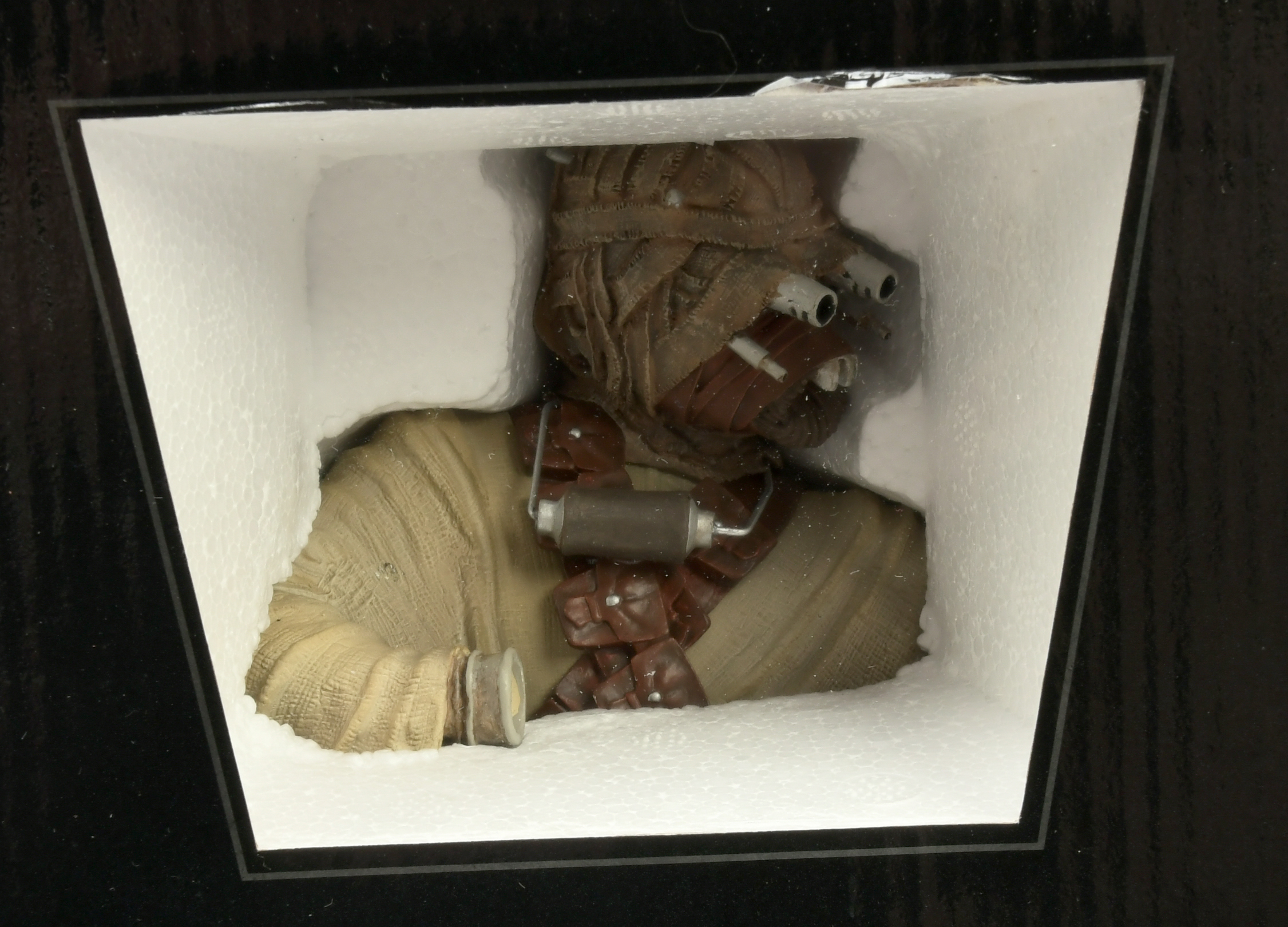 Gentle Giant Star Wars Tusken Raider deluxe collectible bust - Image 2 of 2