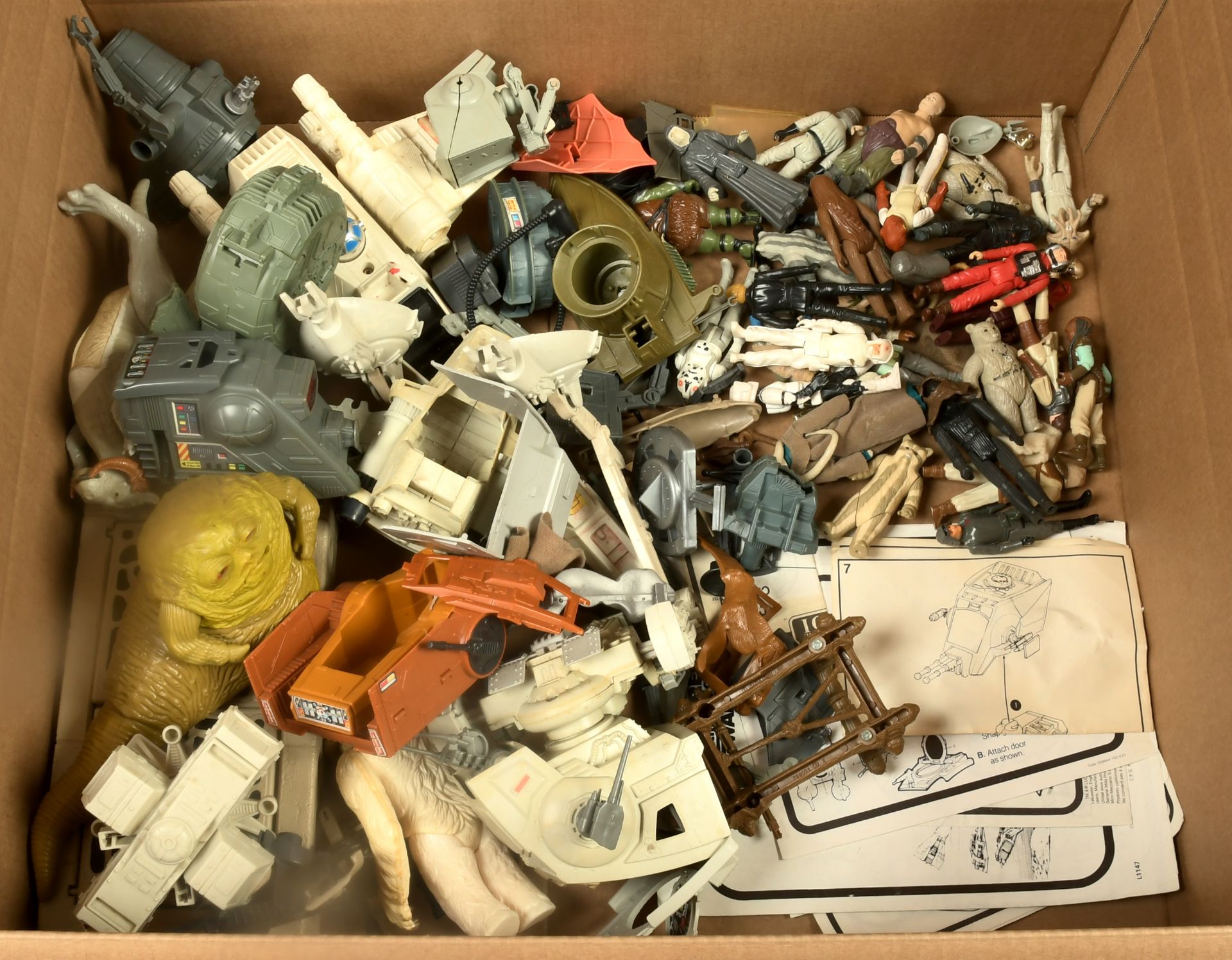 Quantity of vintage Kenner Star Wars 3 3/4" figures, vehicles and creatures