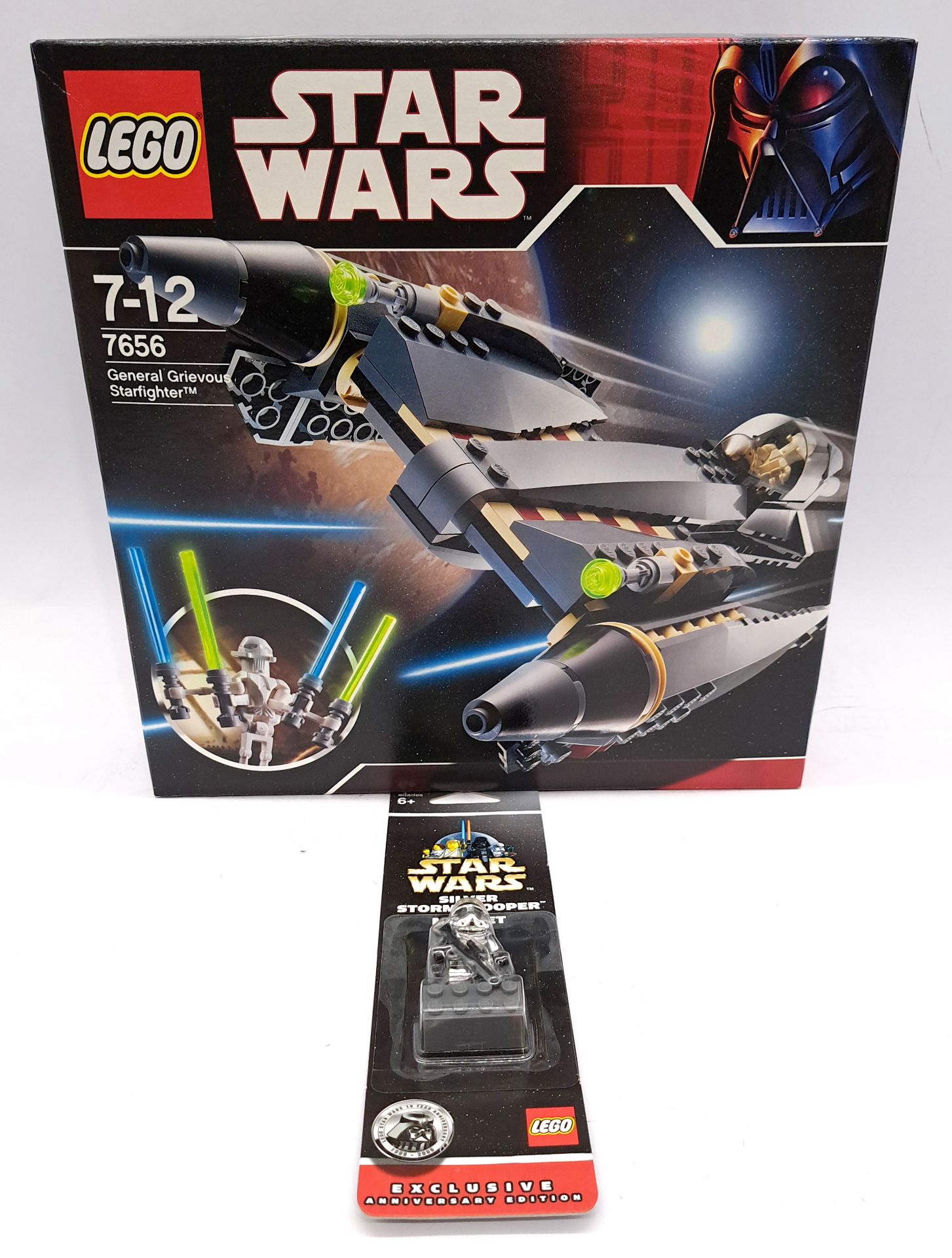 Lego Star Wars General Grievous Starfighter #7656 & Silver Stormtrooper Magnet