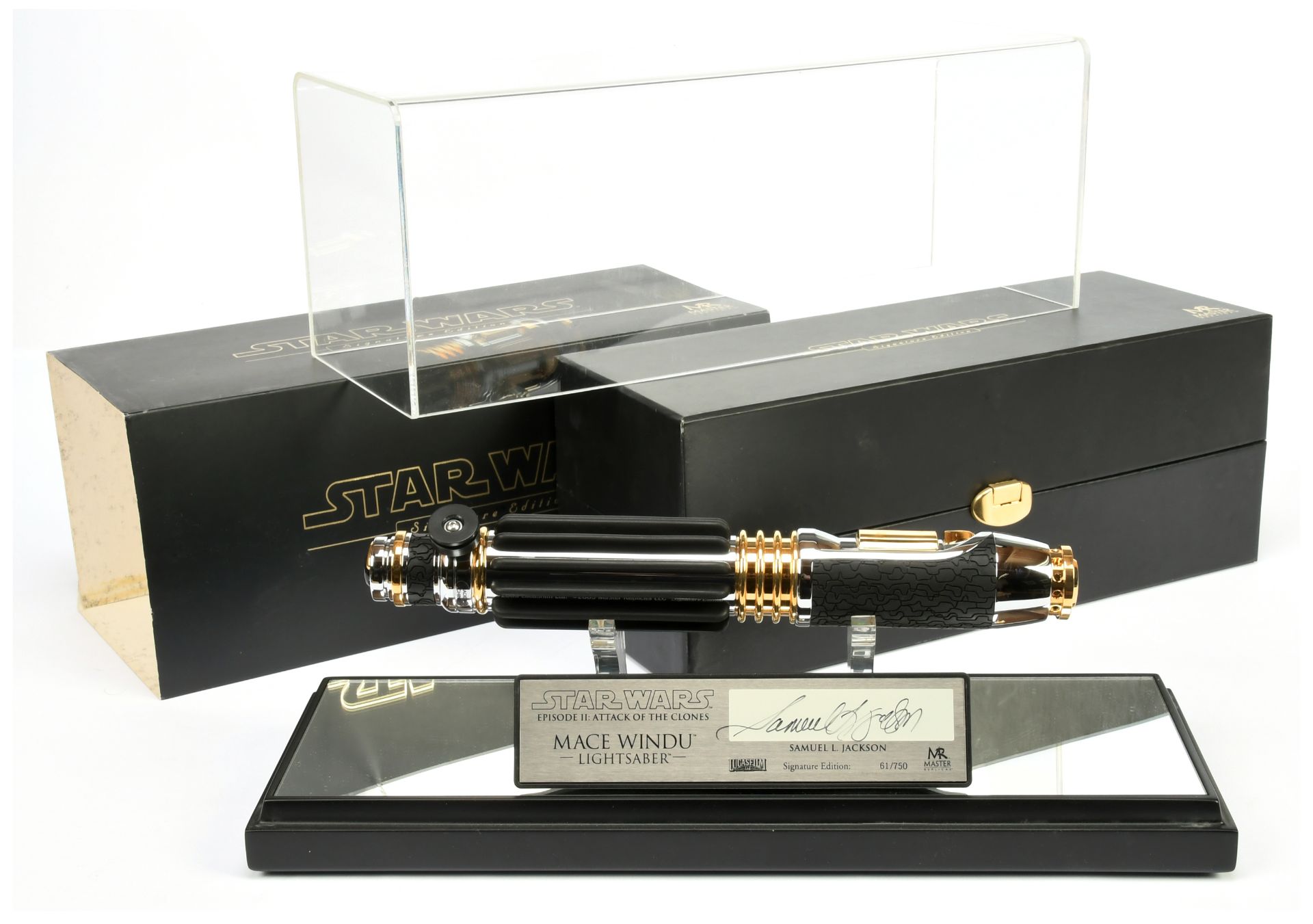 Master Replicas Star Wars Mace Windu Signature Edition Lightsaber