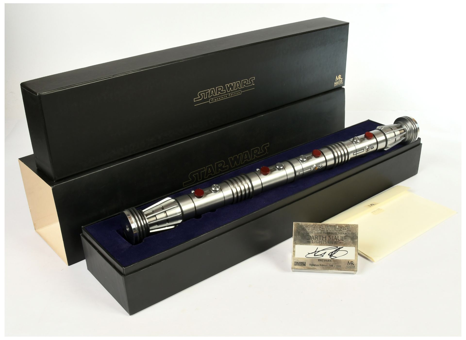 Master Replicas Star Wars Darth Maul Signature Edition Lightsaber