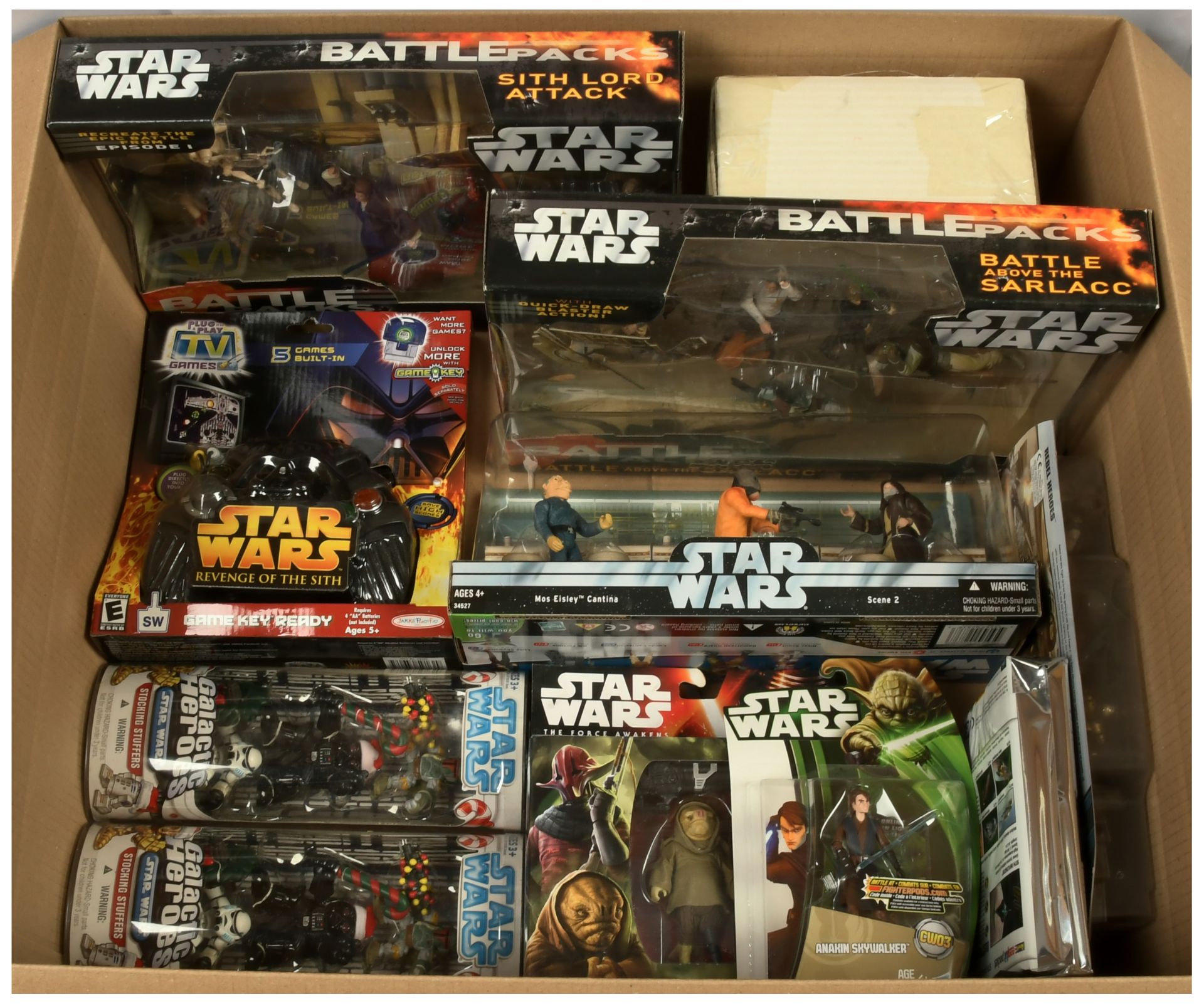 Hasbro Star Wars quantity of modern collectables