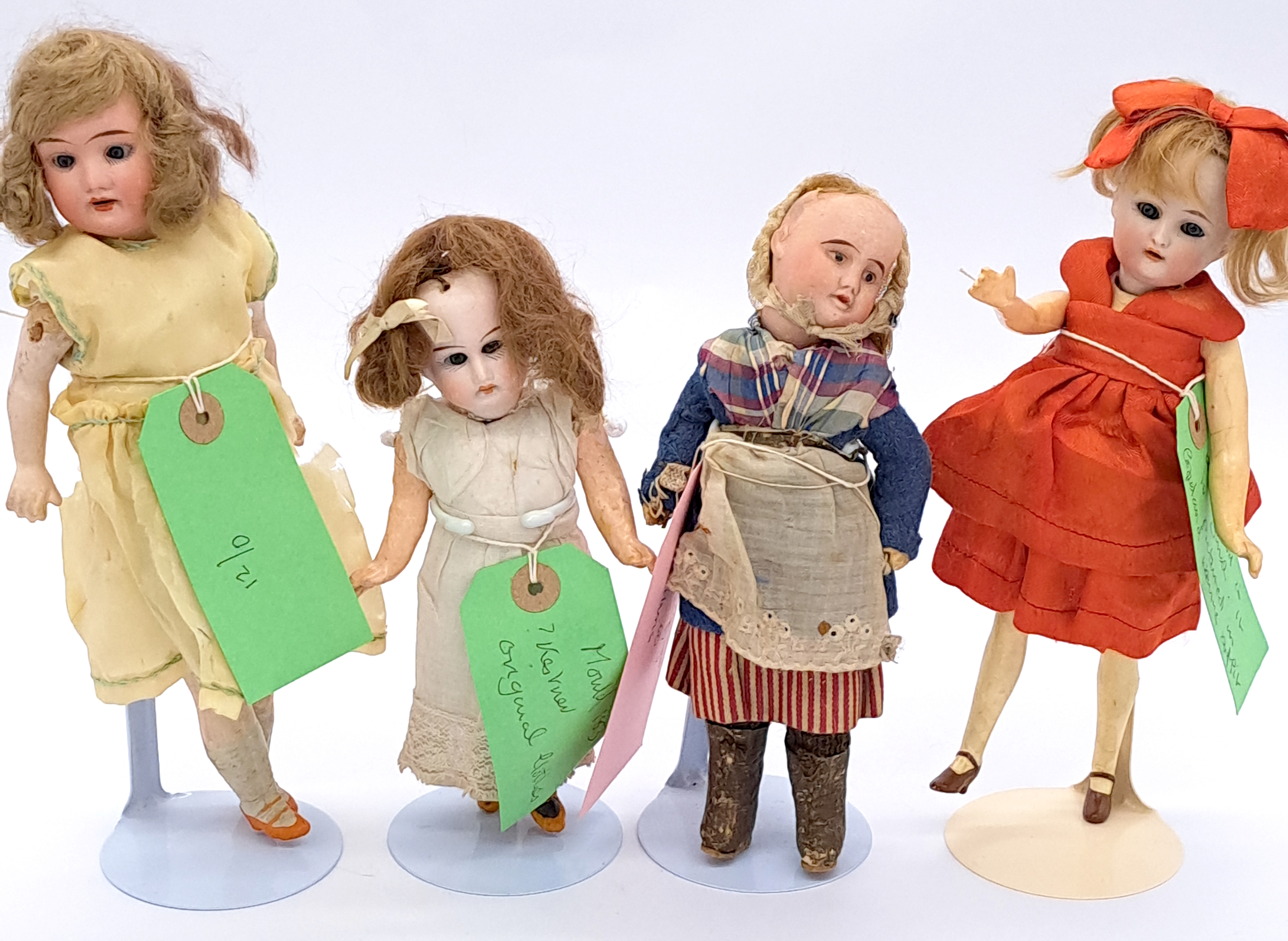 Assortment of French and German bisque dolls - Bild 2 aus 3