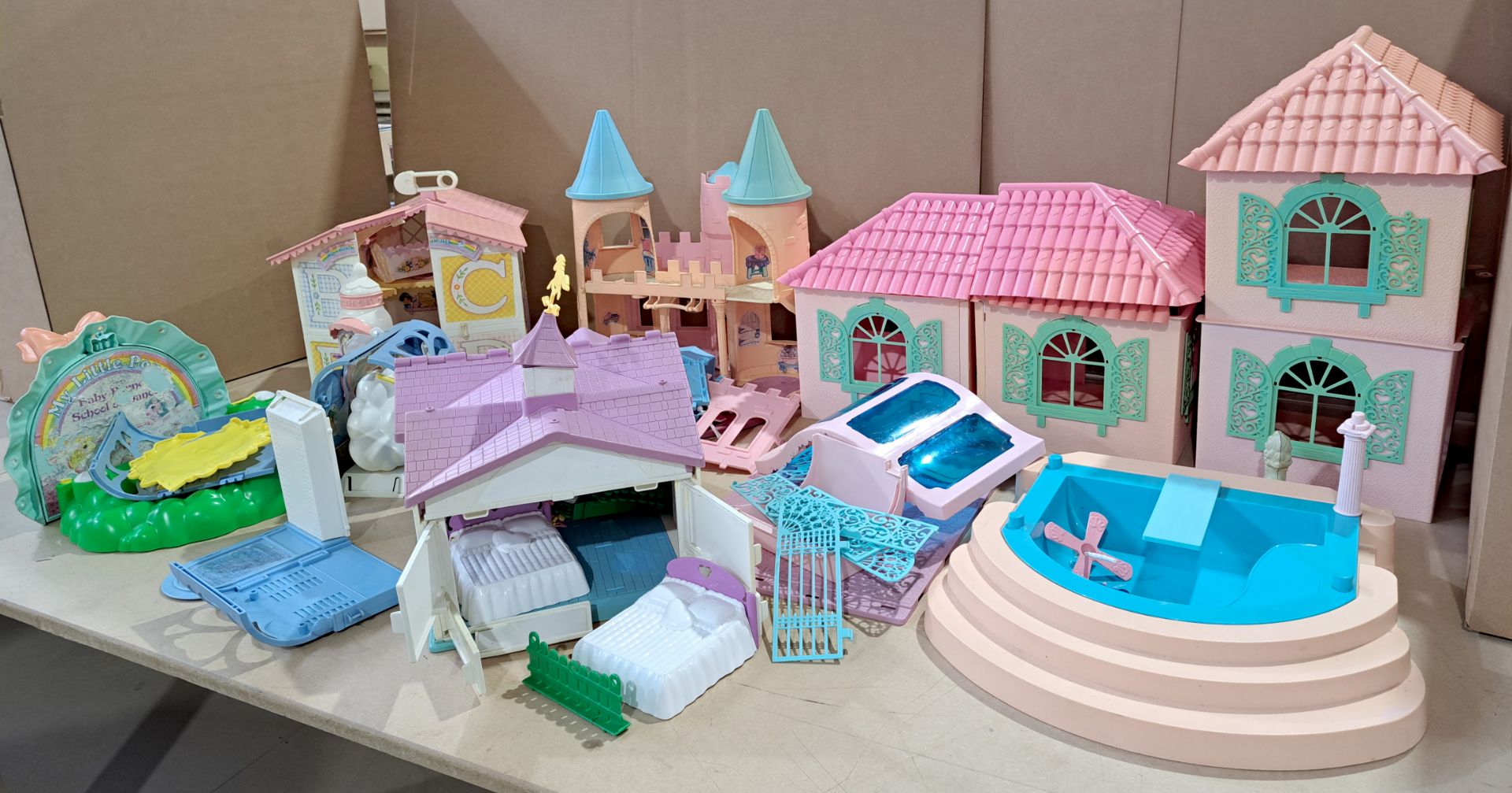 My Little Pony Vintage Castle & others