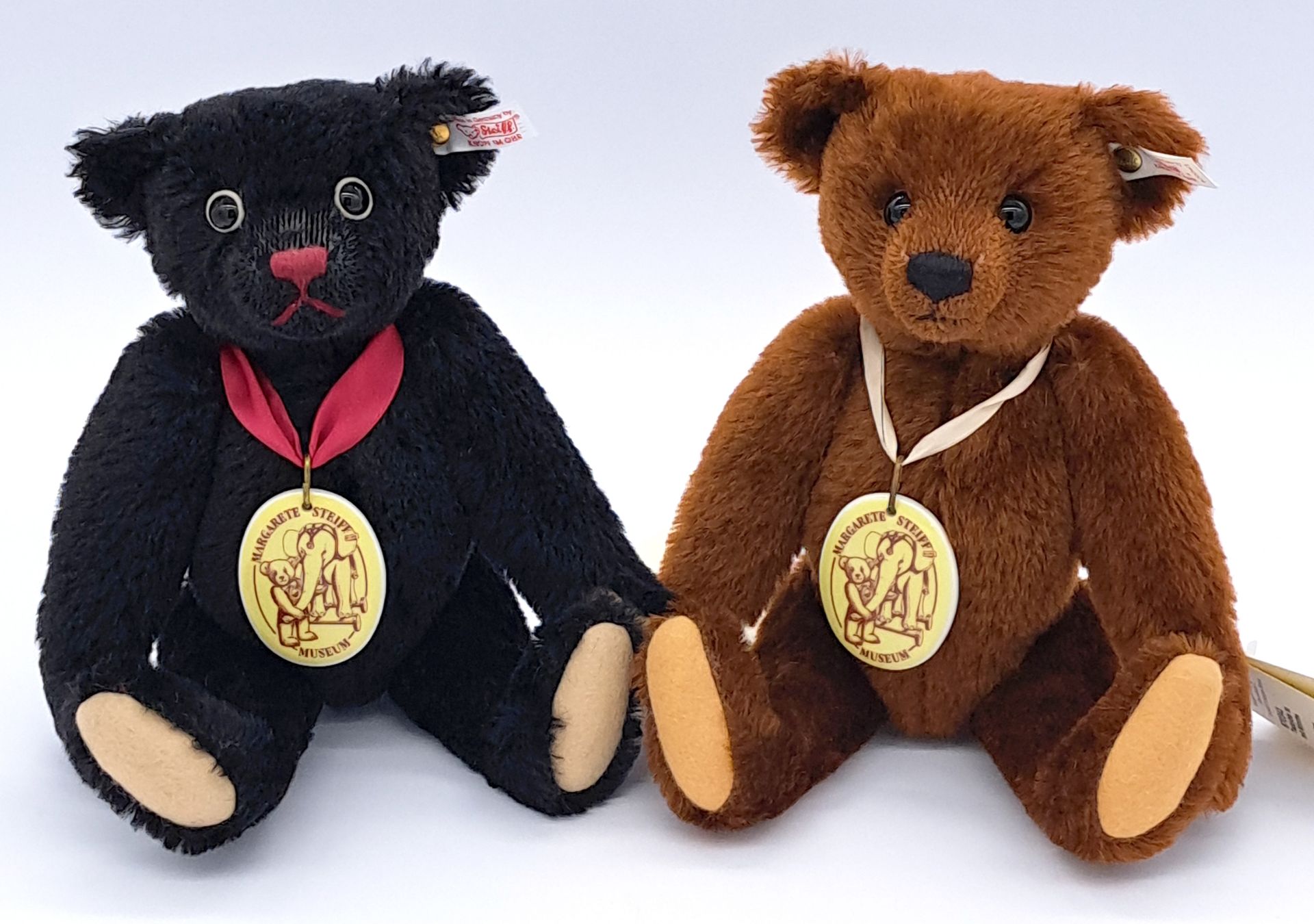 Steiff pair of Museum Bears