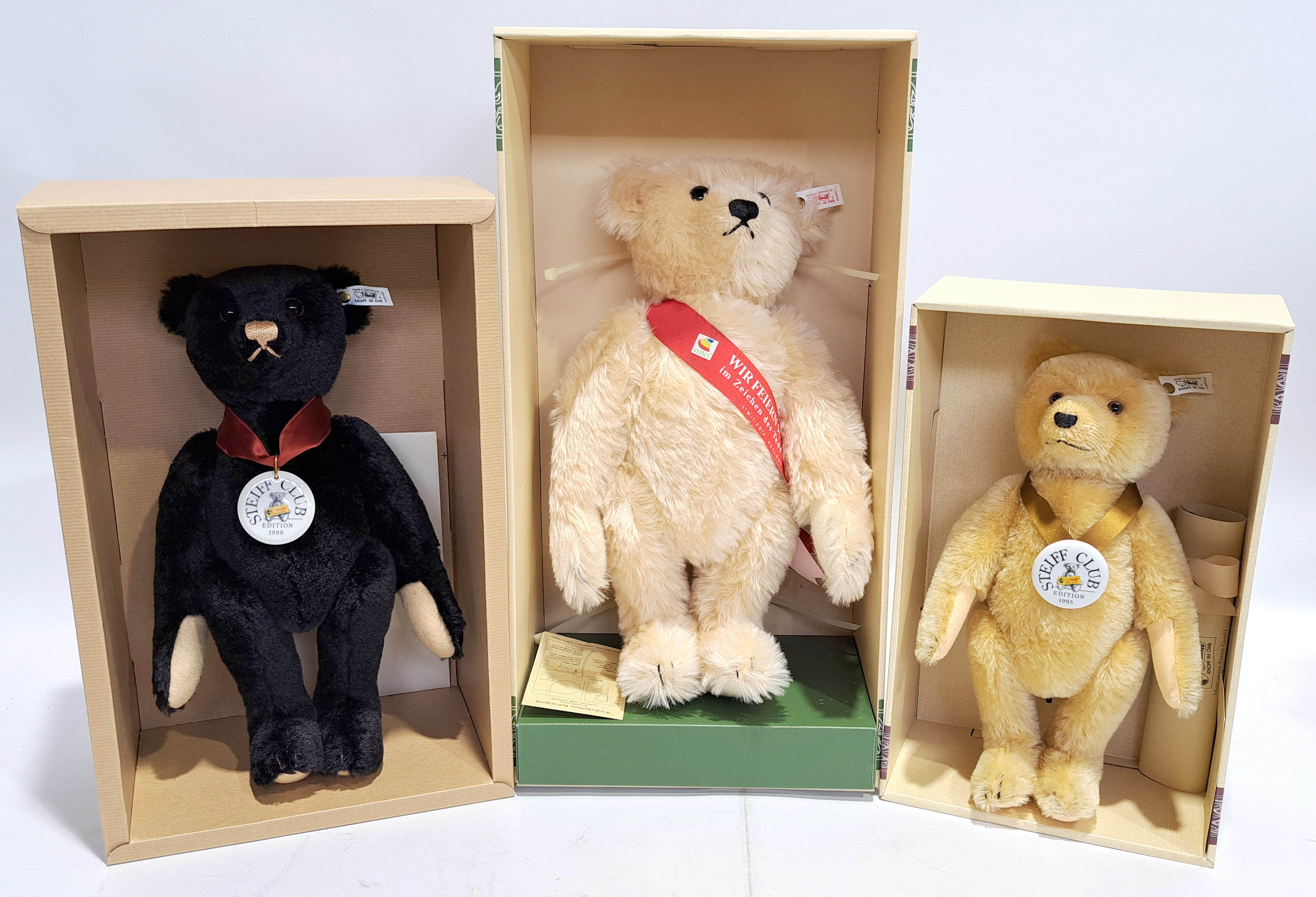 Steiff teddy bear trio