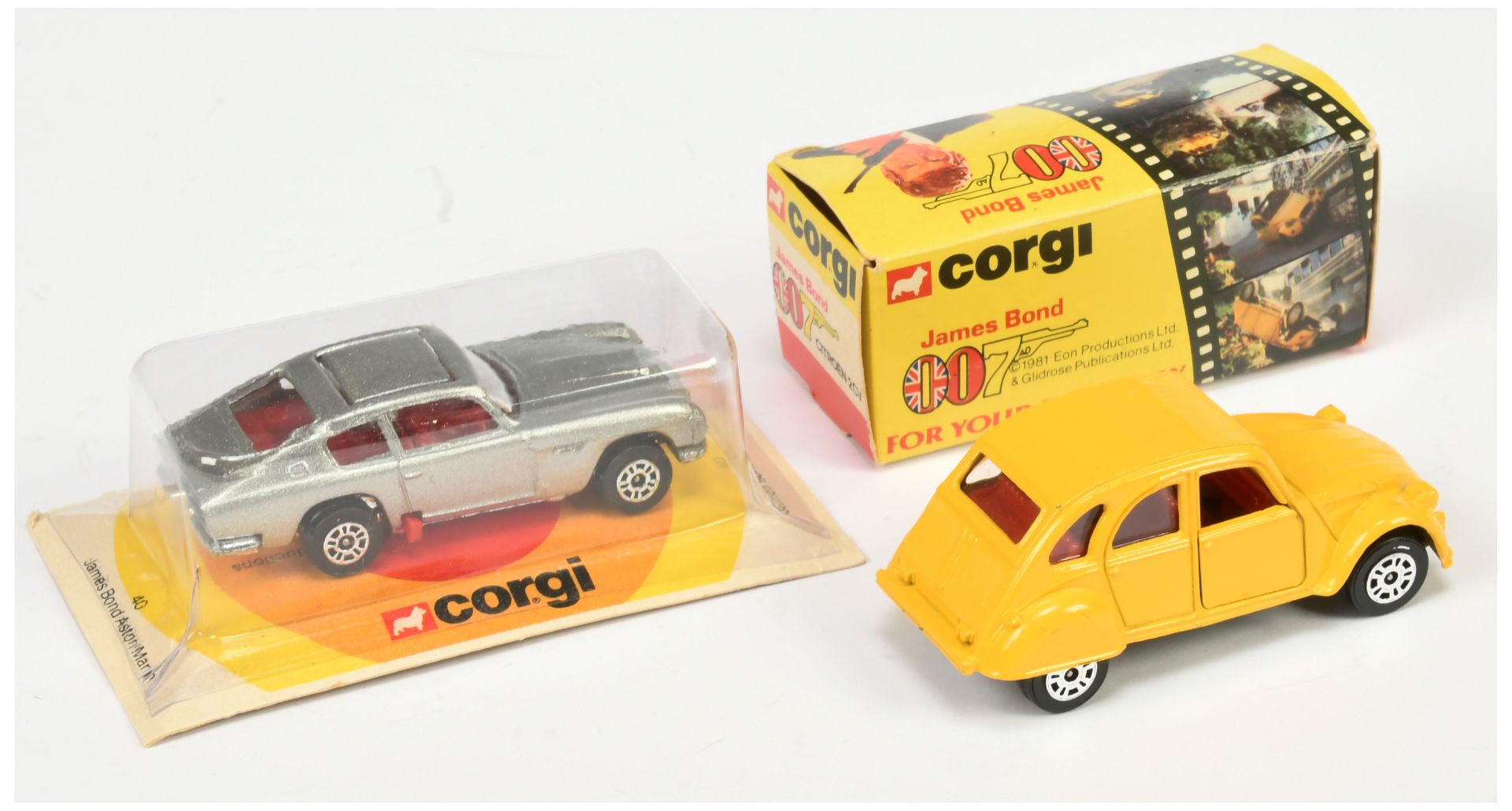 Corgi Juniors "James Bond" A Pair (1) 40 Aston Martin DB5 - Metallic silver, red interior - Mint ... - Image 2 of 2