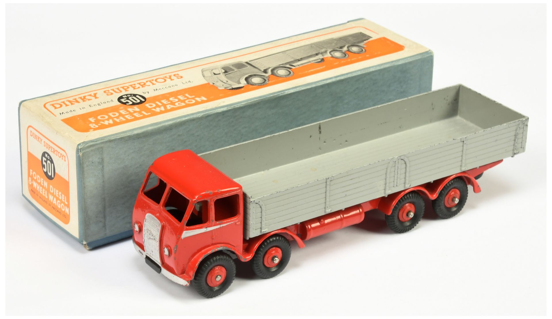 Dinky Toys 501 Foden (type 1) 8-wheel Diesel Wagon - Red cab, chassis and  rigid hubs, grey back,...