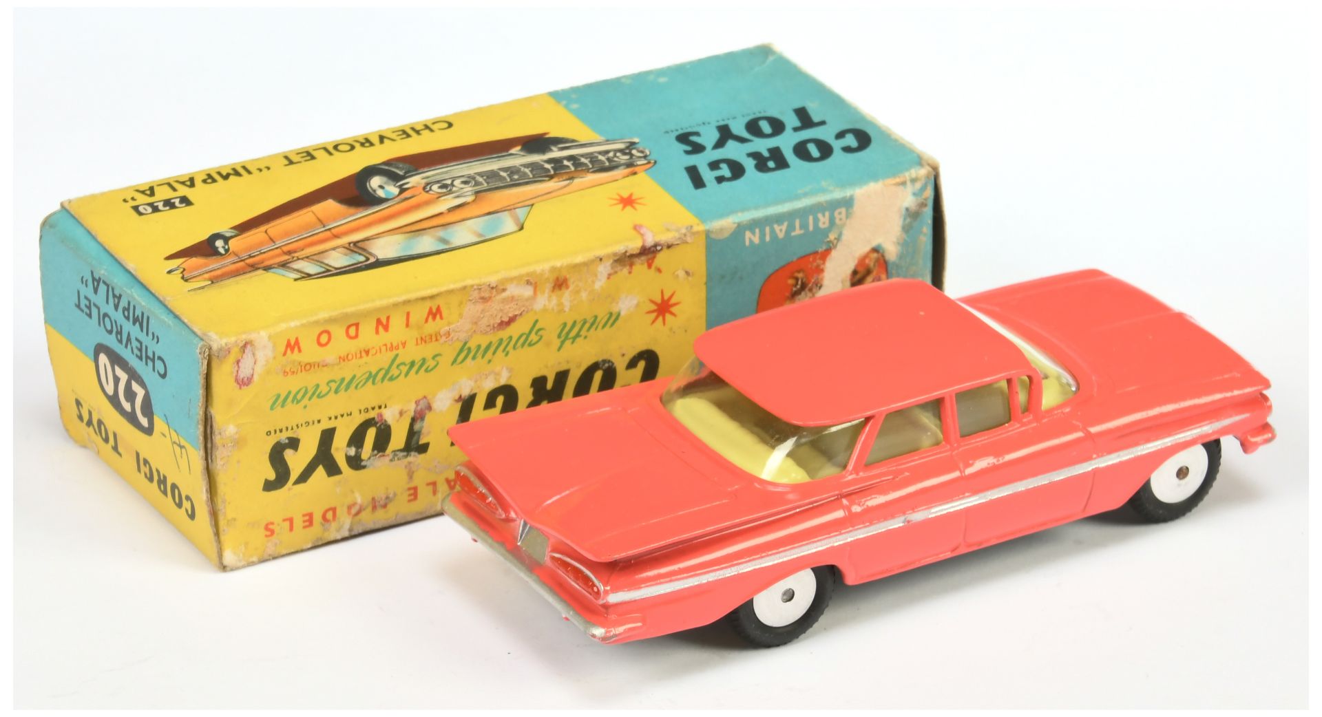 Corgi Toys 220 Chevrolet Impala - Coral pink body, lemon interior, silver trim and side flashes, ... - Image 2 of 2