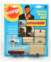 Corgi Juniors E3019 "James Bond" Set From The Film "Octopussy" - Range Rover Maroon, beige interi...