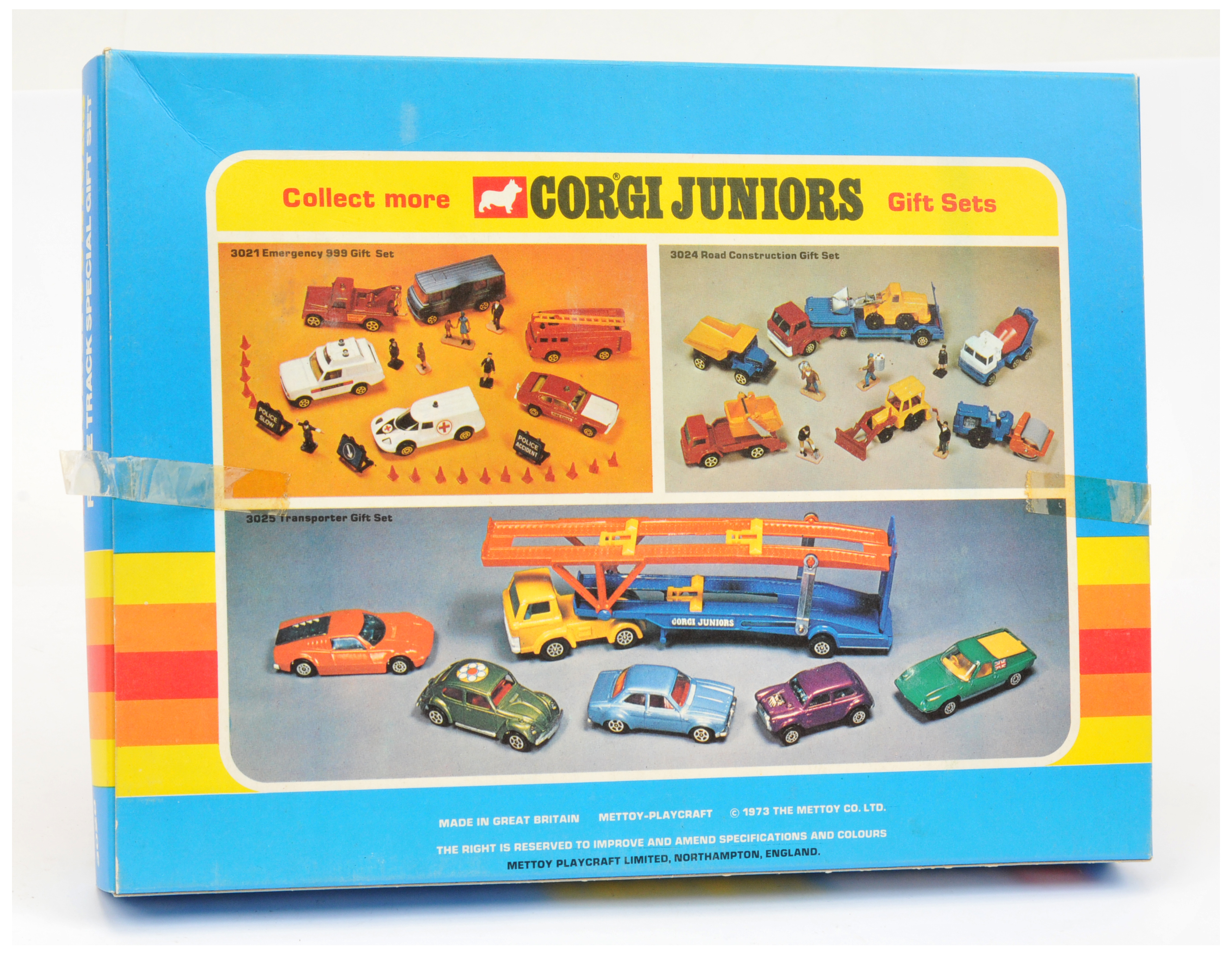 Corgi Toys Juniors 3028 "Race track Special"  Gift Set To Include 7 Pieces - Range Rover "Crash T... - Image 2 of 2