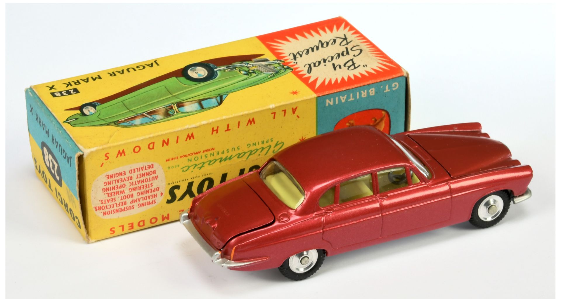 Corgi Toys 238 Jaguar Mark X Saloon - Metallic cerise, lemon interior, silver interior, spun hubs... - Image 2 of 2