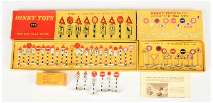 Dinky Toys Group Of Road Signs To Include (1) 768 "British" 6 X Pieces, (2) 771 "International" 1...