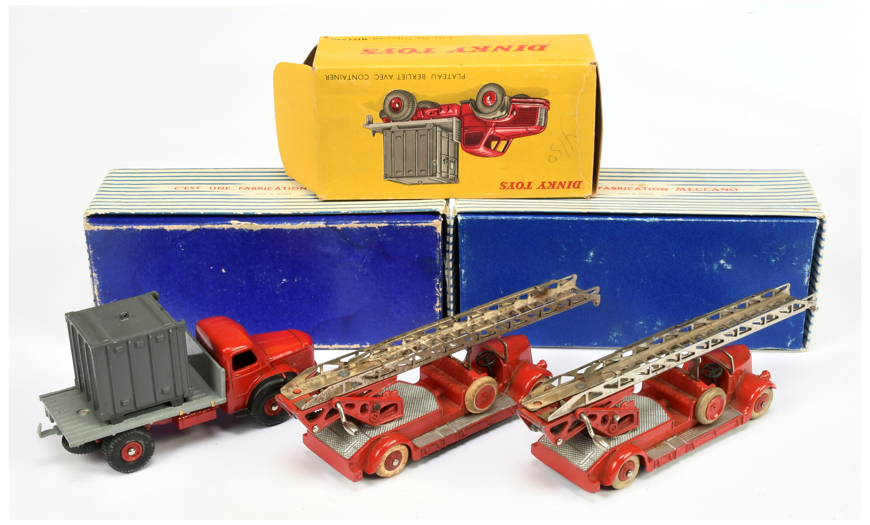 French Dinky Toys 32D Delahaye Auto- Echelle DE Pompiers (A Pair) - Red including convex hubs wit... - Image 2 of 2