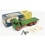 Shackleton Model FG6 Flat Truck - Green cab & Back, Red mudguards, pale grey chassis with clockwo...